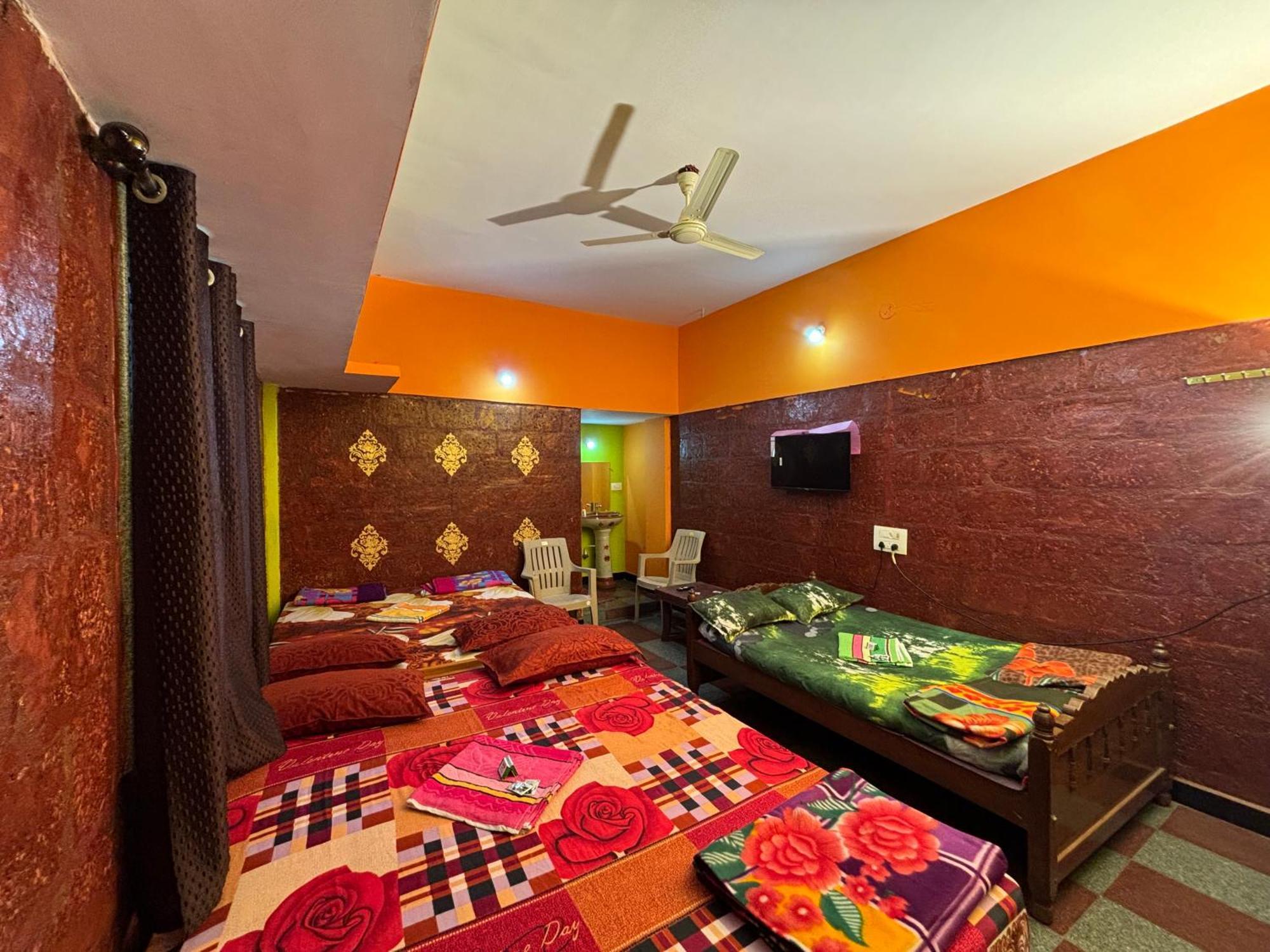 Dandeli Nakadi Home Stay מראה חיצוני תמונה